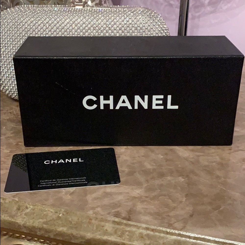 Chanel box
